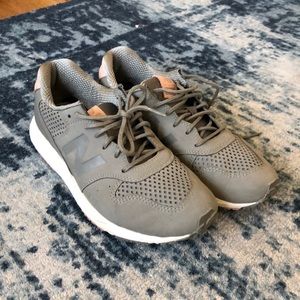 New Balance Sneakers
